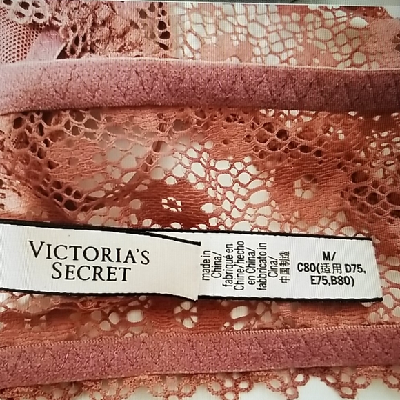 2 Victoria Secret racer back lace bralette - Picture 6 of 8